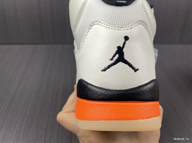 5 DC1060-100 Air Total Jordan Orange Retro 0313